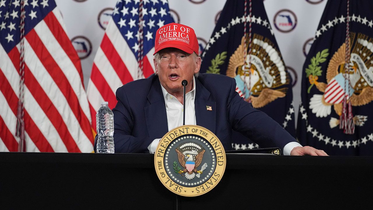 트럼프, 행정명령에서 북한을 '사이버 안보 위협국가'로 명시