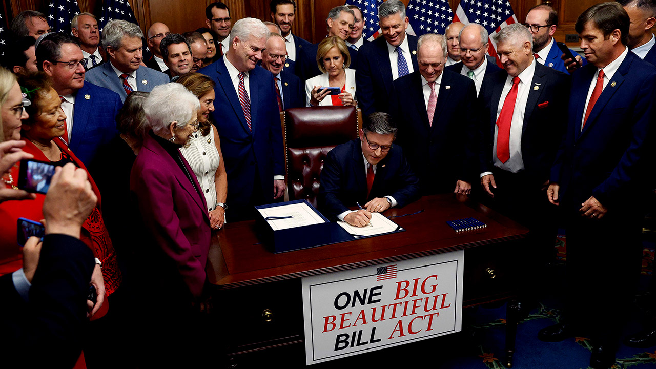 트럼프 메가법안 미 의회 최종 통과‥반도체법 세액 공제는 확대