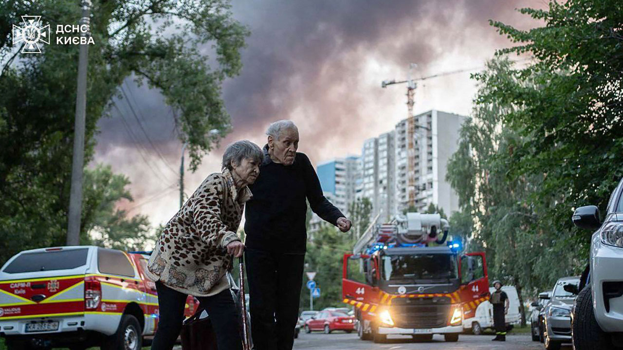 트럼프 우크라이나 지원 일부 중단하자, 푸틴 대대적 공세