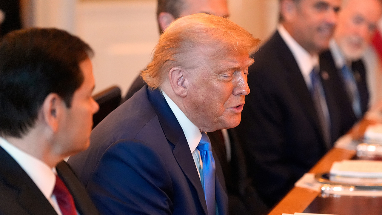 트럼프, 상호관세 유예 '내달 1일까지 연장' 행정명령