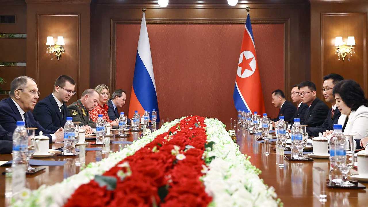 북·러, 원산에서 외무장관 회담‥"전투적 형제애 입증"