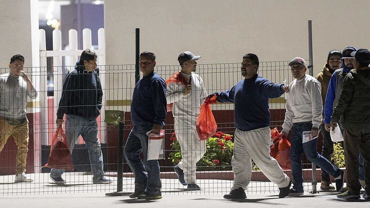 트럼프 정부, 불법이민자 또 제3국 추방‥이번엔 아프리카 소국