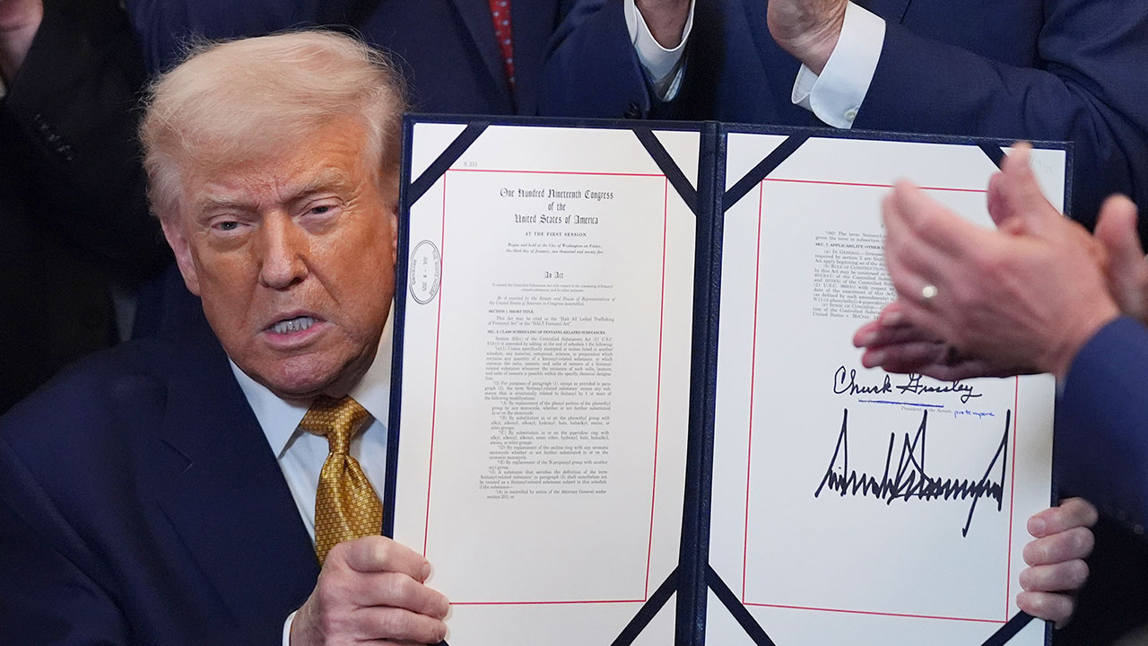 트럼프 "중국이 미국에 펜타닐 보내는 사람 사형하게 만들 것"