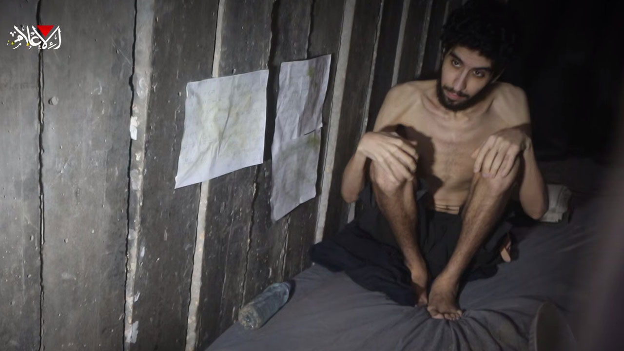 갈비뼈 보일 만큼 앙상한 인질‥하마스, 휴전 압박 심리전