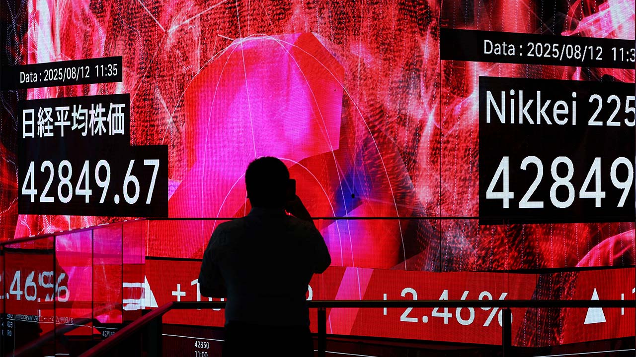 일본 닛케이지수, 1년 만에 사상 최고치 경신