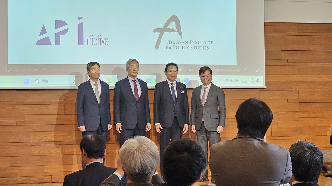 정몽준 아산정책연구원 명예이사장 "일본, 나머지 반잔 채워야"