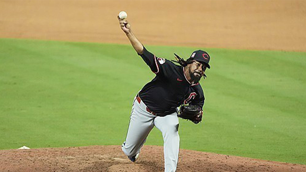 NBA 이어 MLB서도 '스포츠 도박 사기' 적발‥구속 낮추거나 볼 던져