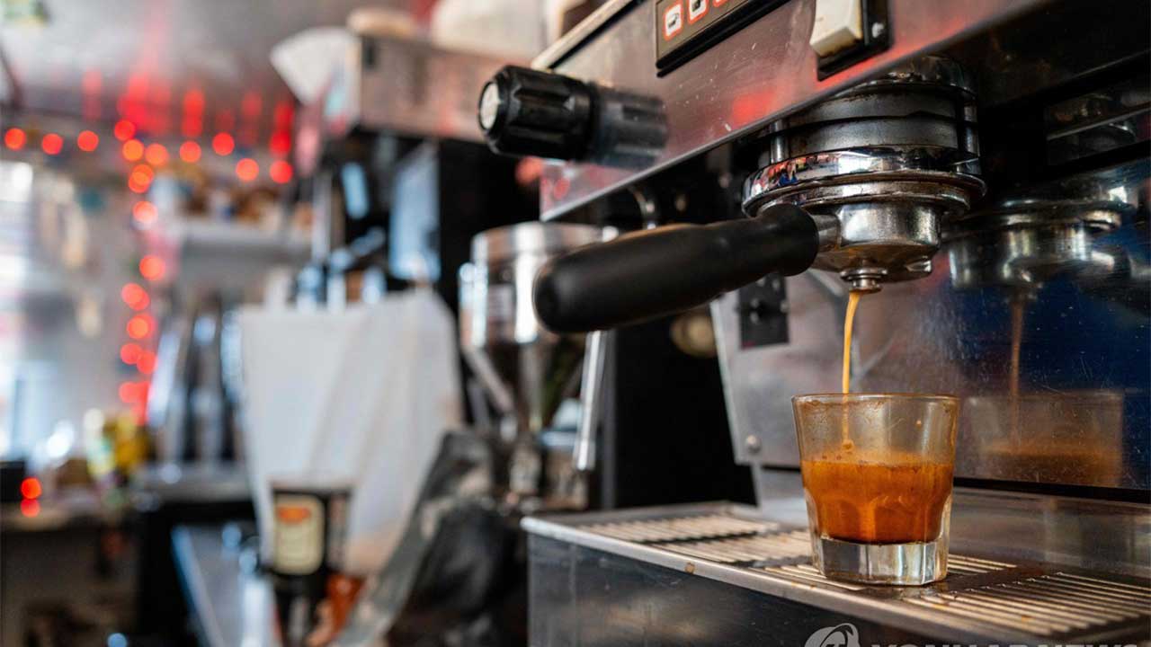 트럼프, 커피·열대과일 등 일부 농산물에 국가별 관세 면제 지시