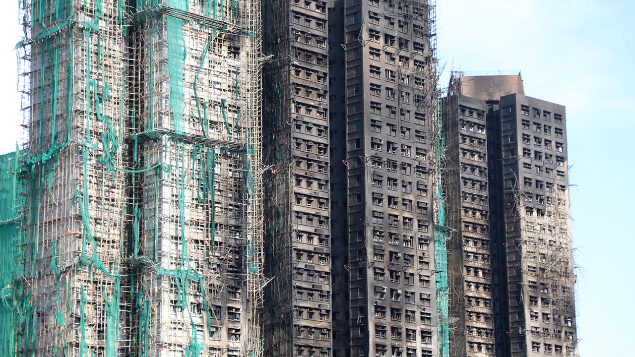 홍콩 화재 참사 사망자 128명으로 늘어‥당국 "시신 더 발견될 수 있어"