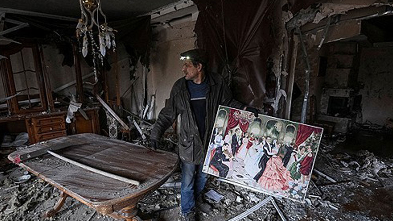 러, 美·우크라 사흘째 종전안 논의 중 무더기 공습