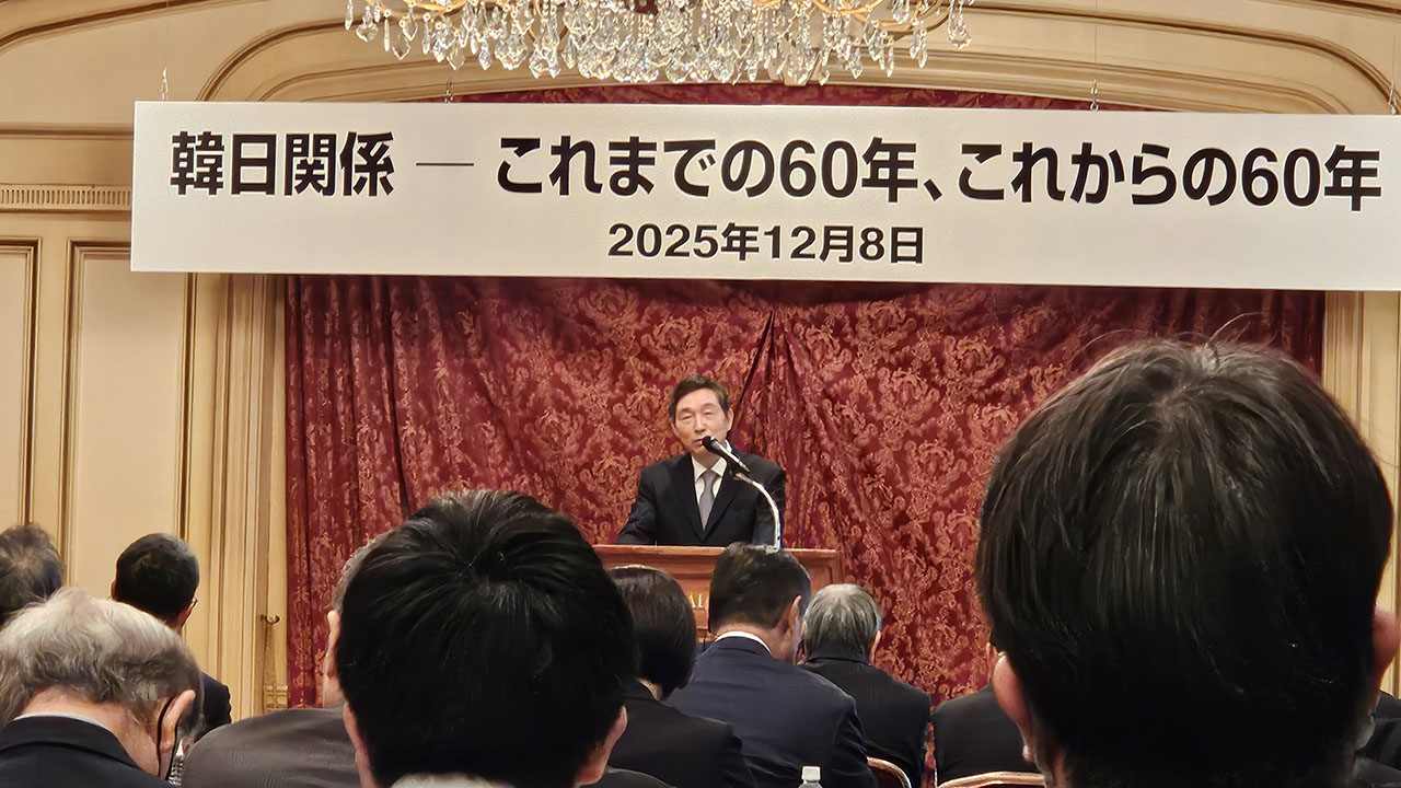 이혁 주일대사 "한국, 중일 관계 회복에 약간의 동력 가능"