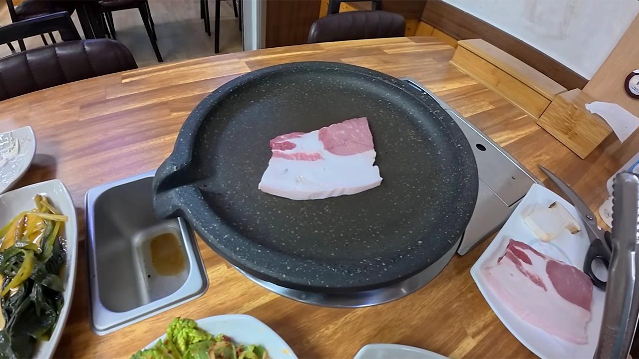 삼겹살, 지방 함량 따라 앞삼겹·뒷삼겹·돈차돌로 나눈다