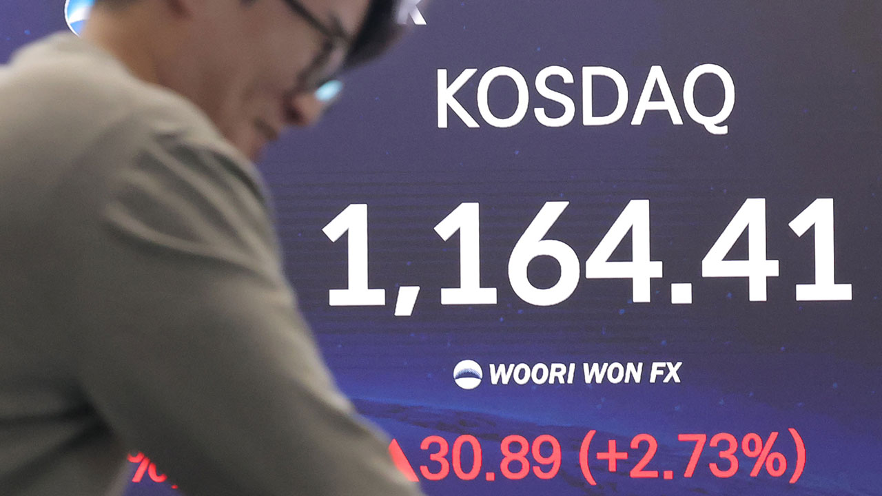 지난달 코스닥 기관 순매수액 10조 원 돌파‥이전 최고 기록보다 7배 많아