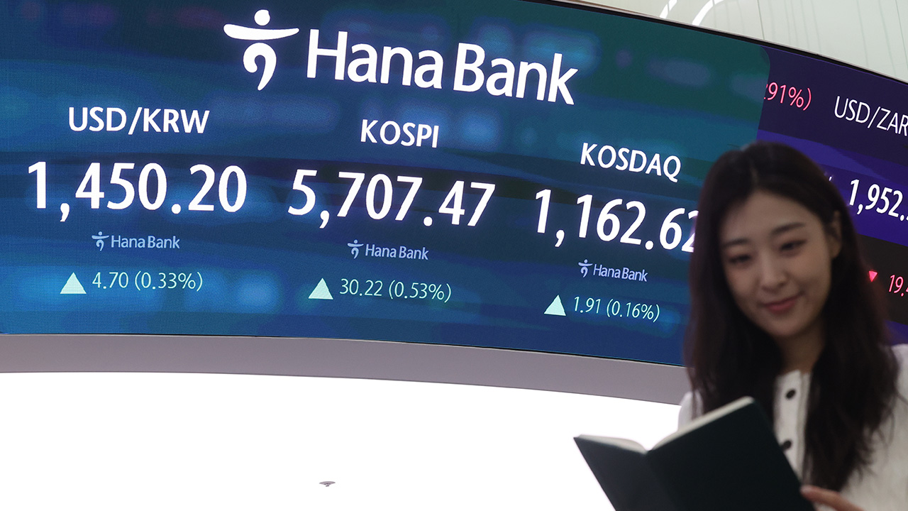 미국발 리스크에도 치솟는 코스피‥장중 5,700 돌파