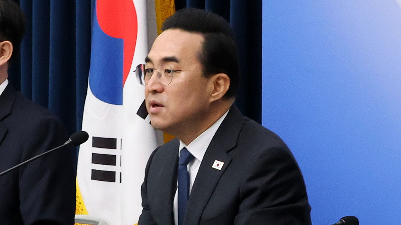 기획예산처 박홍근 장관 "견고한 추경 제방 쌓아야"