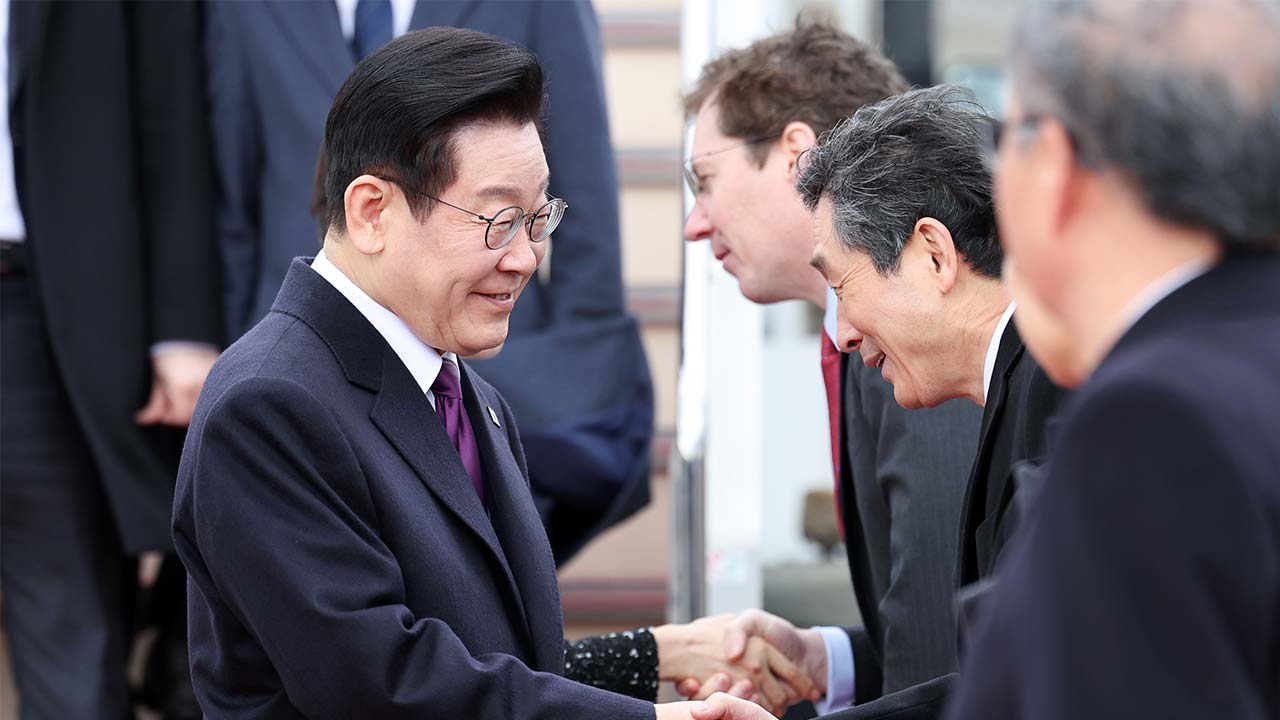 이재명 대통령, 일본 간사이 공항 도착‥오늘 한일 정상회담