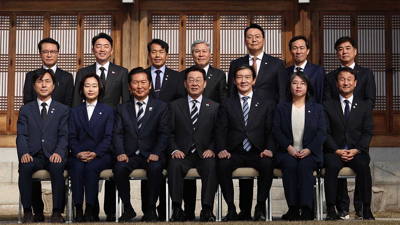 대통령과 오찬‥정청래 "초당적 협력"·조국 "원포인트개헌"·천하람 "2차 특검법 거부"