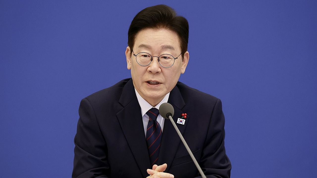 이 대통령, "다주택 양도세 중과 유예, 재연장 생각했다면 오산"