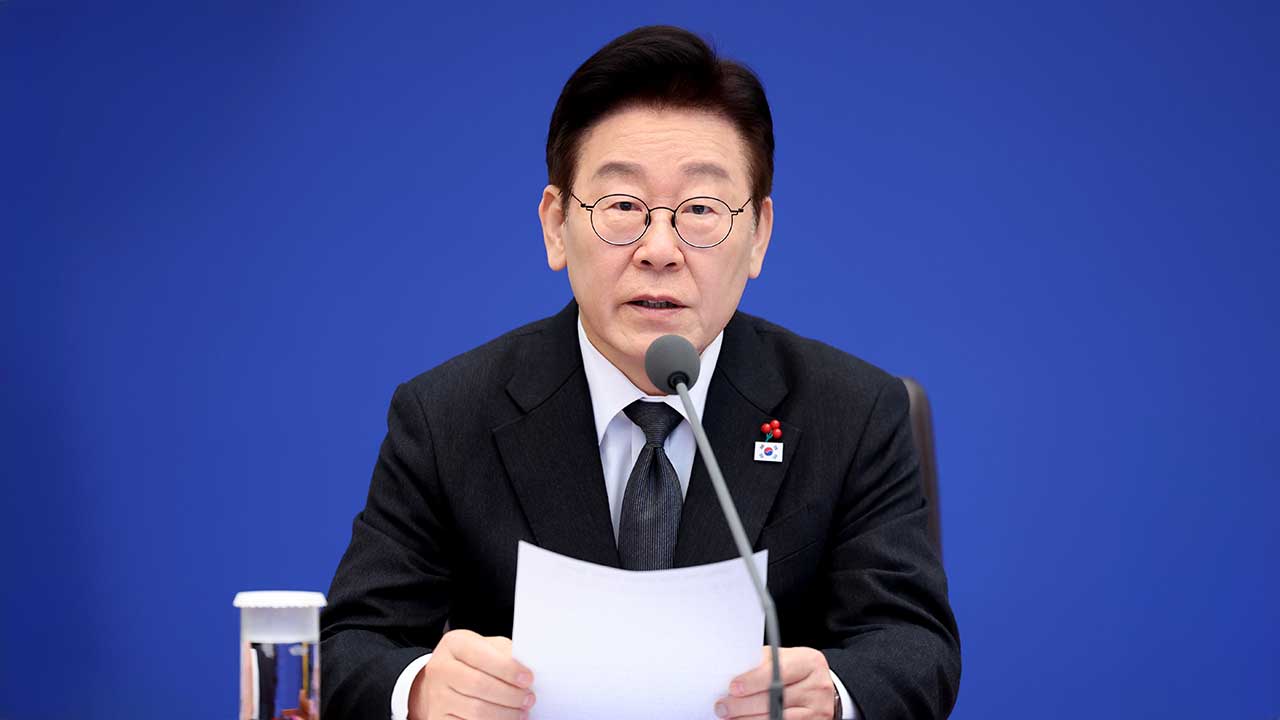 이재명 대통령 "비정상적 부동산 집중, 반드시 바로잡아야"