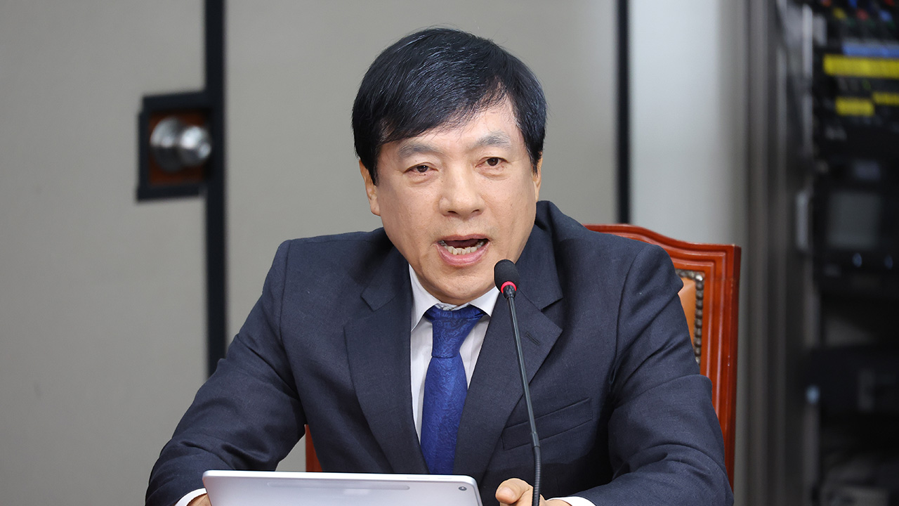 이성윤 "특검추천 세밀하게 살피지 못해 유감‥음모론은 안타까워"