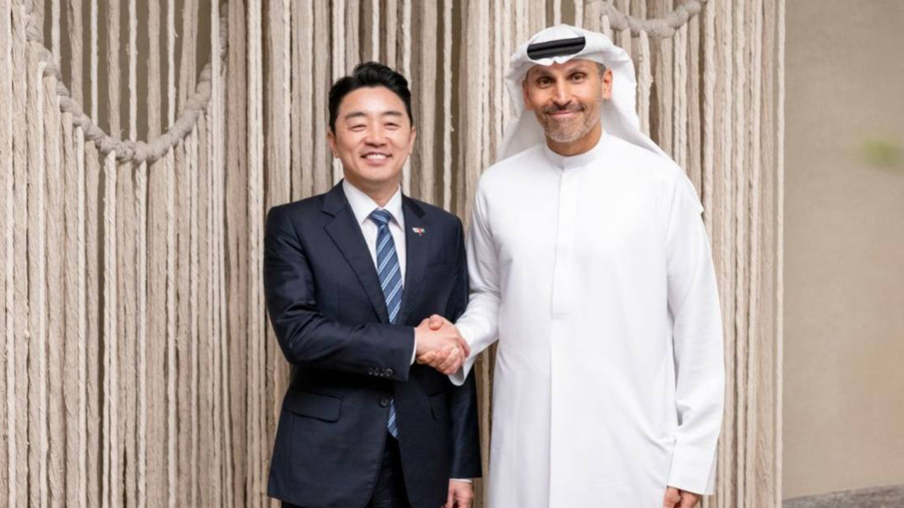 강훈식 "UAE 대통령에 이 대통령 친서 전달‥'형제 칼둔'에 두쫀쿠 선물"