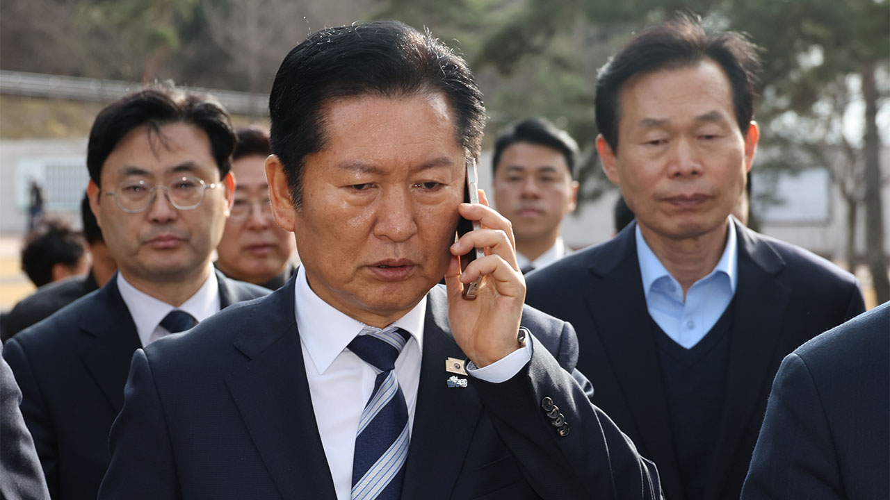 정청래 "국힘, '필버 중단' 소란 말고 행정통합 찬반 정해야"