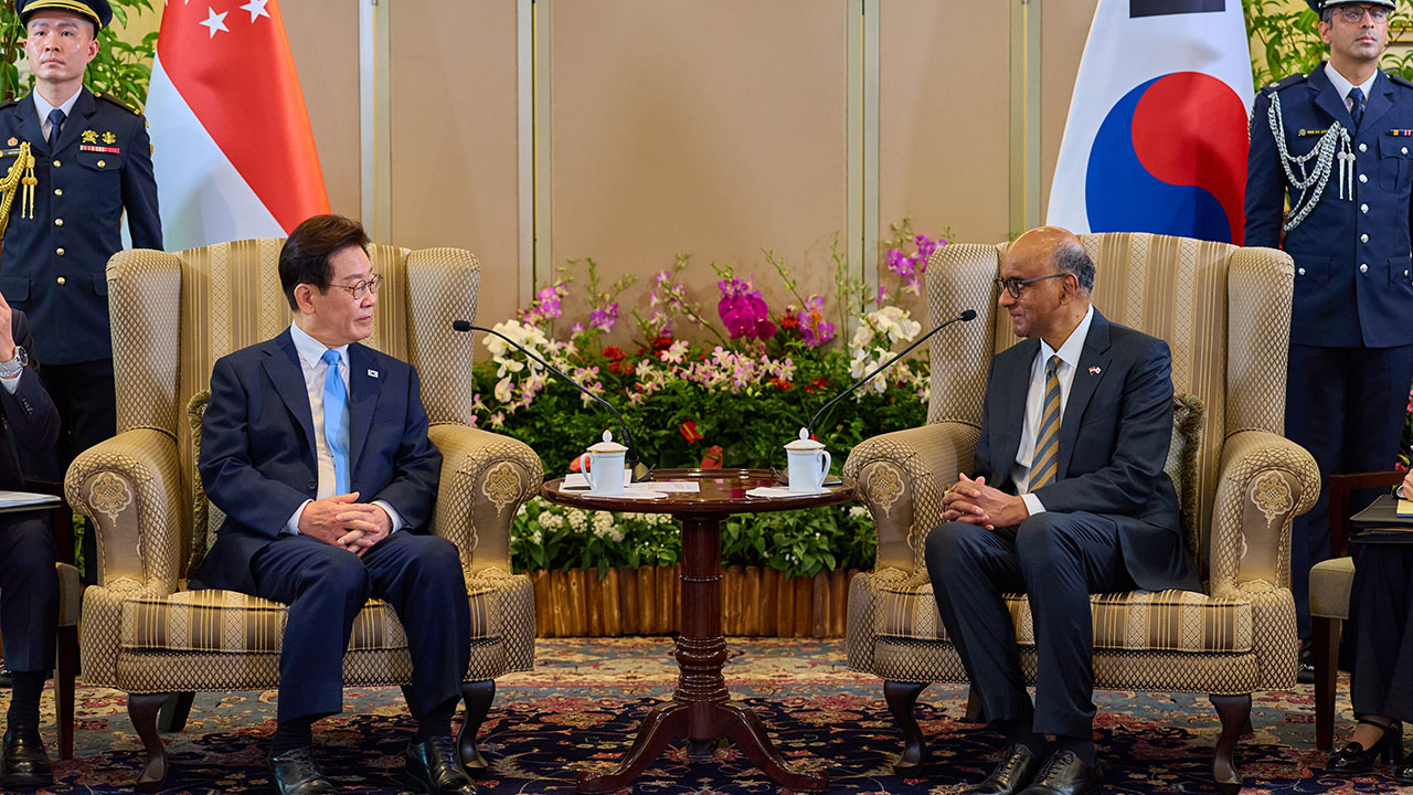 이재명 대통령, 싱가포르 타르만 대통령 향해 "인공지능 등 경제 협력"