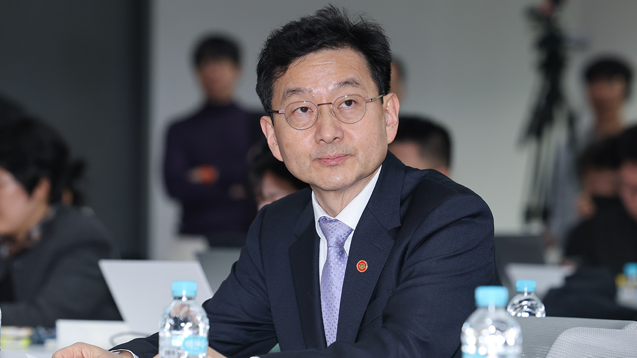 검찰 보완수사권 정부 토론회서 법조계 의견 대립‥"폐지해야"-"불가피하다"