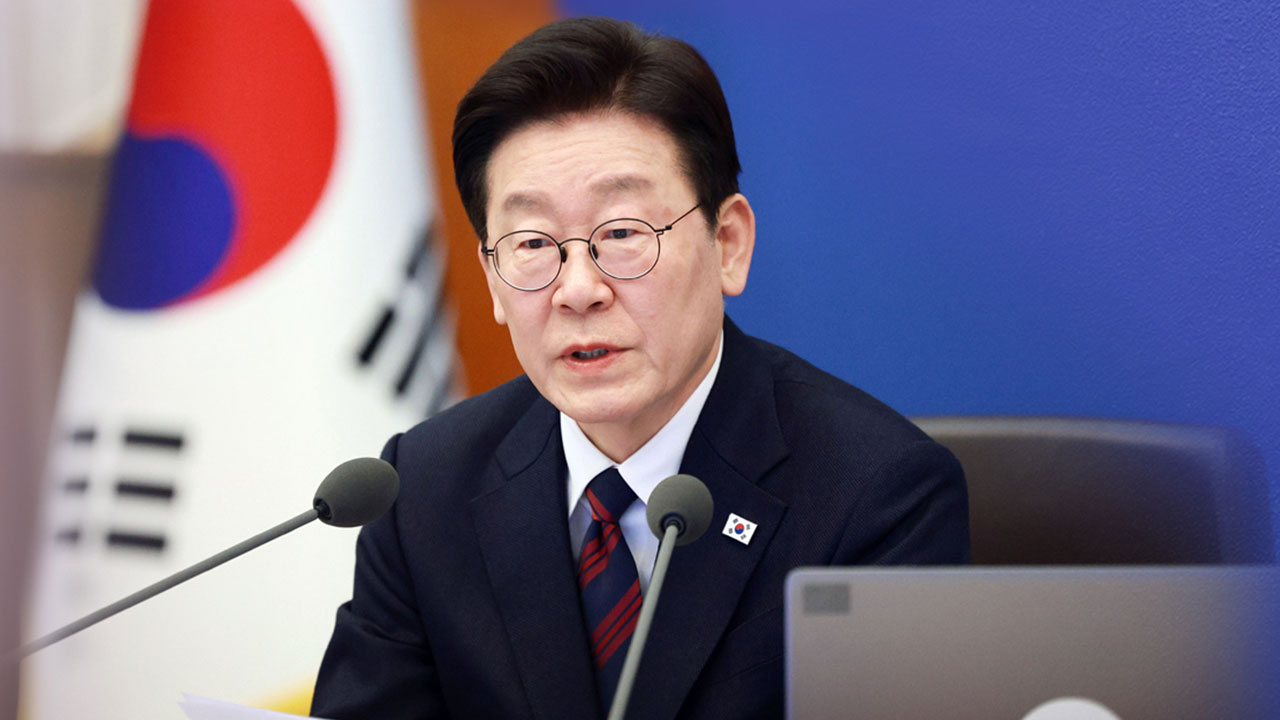 이 대통령, '언론 길들이기' 반발에 "언론 자유, 특권 의미하는 건 아냐"