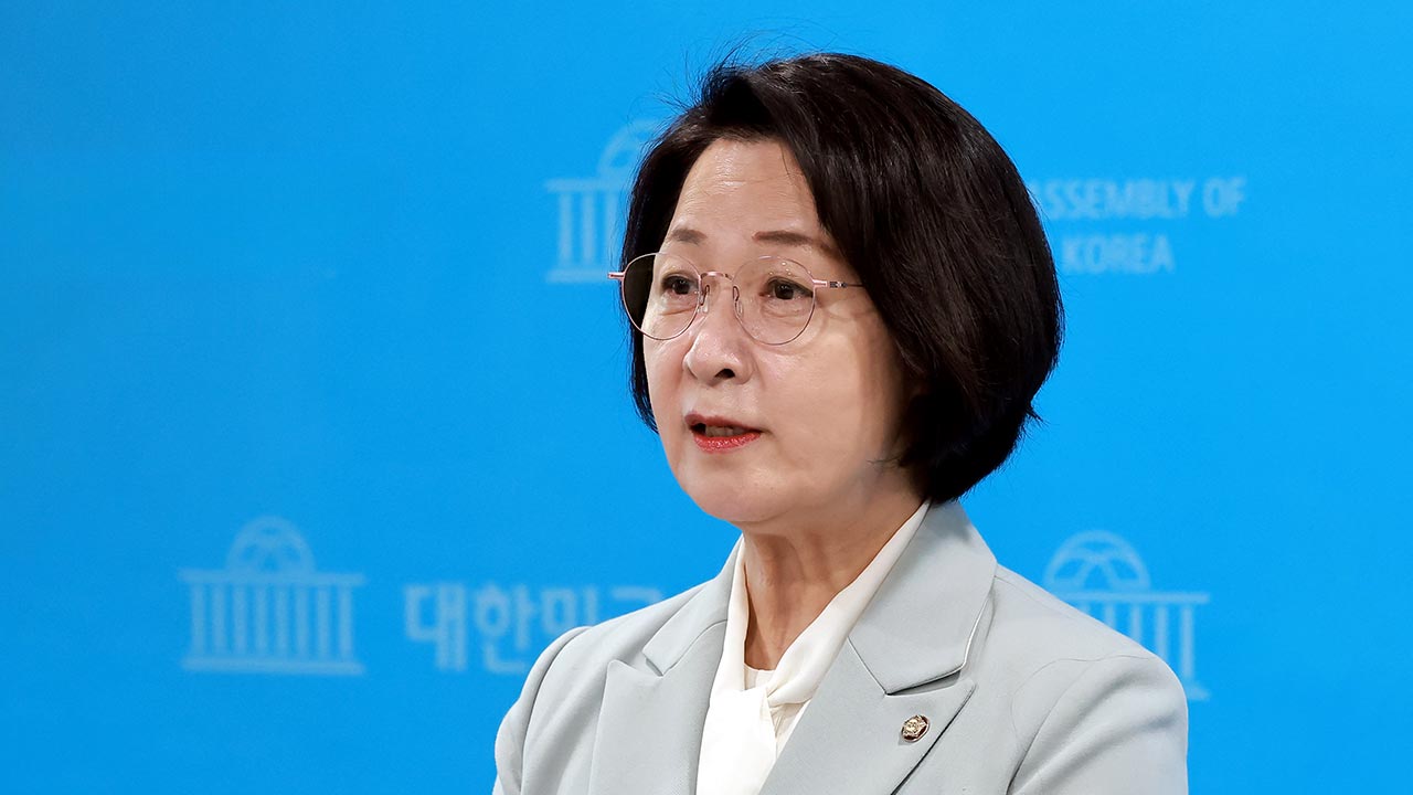 추미애 "경기지사 예비경선 압도적 승리‥가산점 의미 없을 정도"