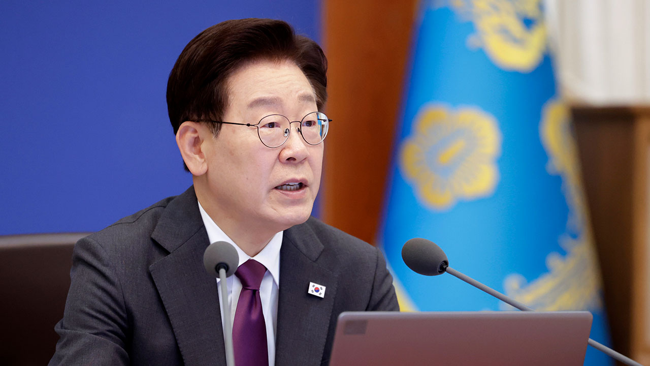 이 대통령 '강남 매물 중국인 싹쓸이' 보도에 "가짜뉴스, 엄중 책임 물어야"