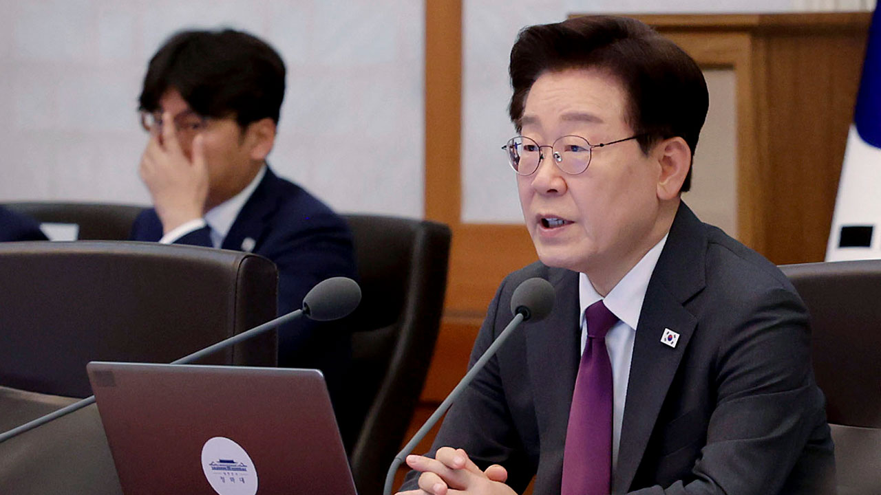 이 대통령 "은근슬쩍 가격 올리는 몰염치 행태 철저히 관리"