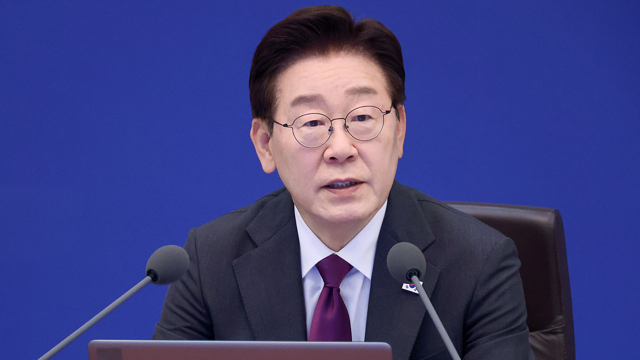 이 대통령 "부처님 말씀 등불삼아 국민 삶 더 세심히 살피겠다"