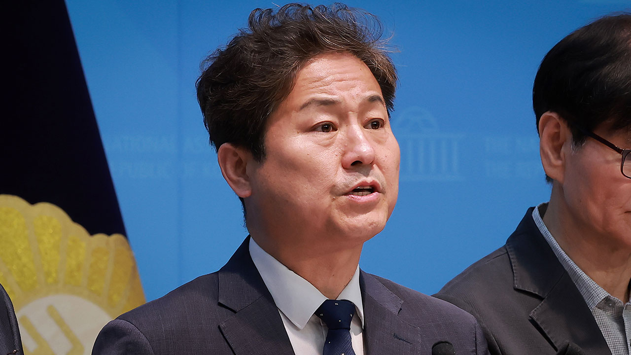 與, 정용진 사과에 비판 릴레이‥"제2의 개사과"·"국민 바보로 보나"
