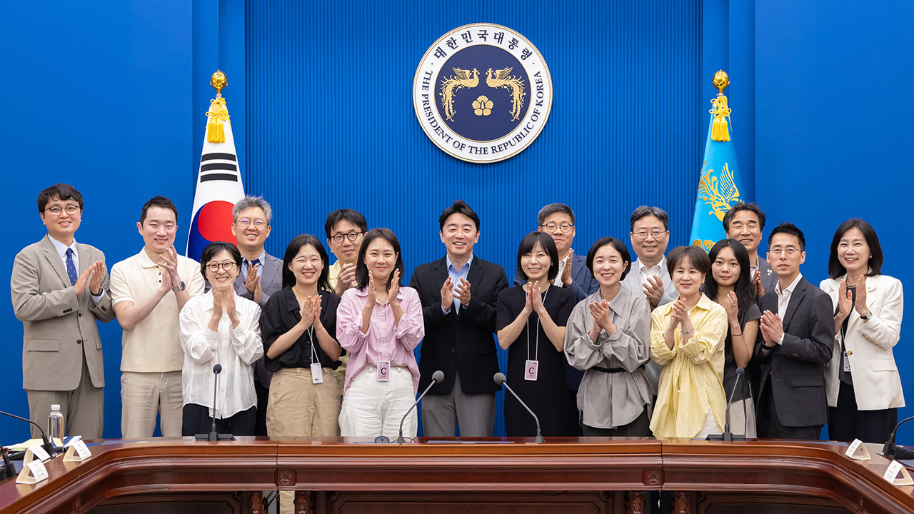 靑 청년자문단, 정책과제 6개 제안‥프리랜서 경력증명 제도 등