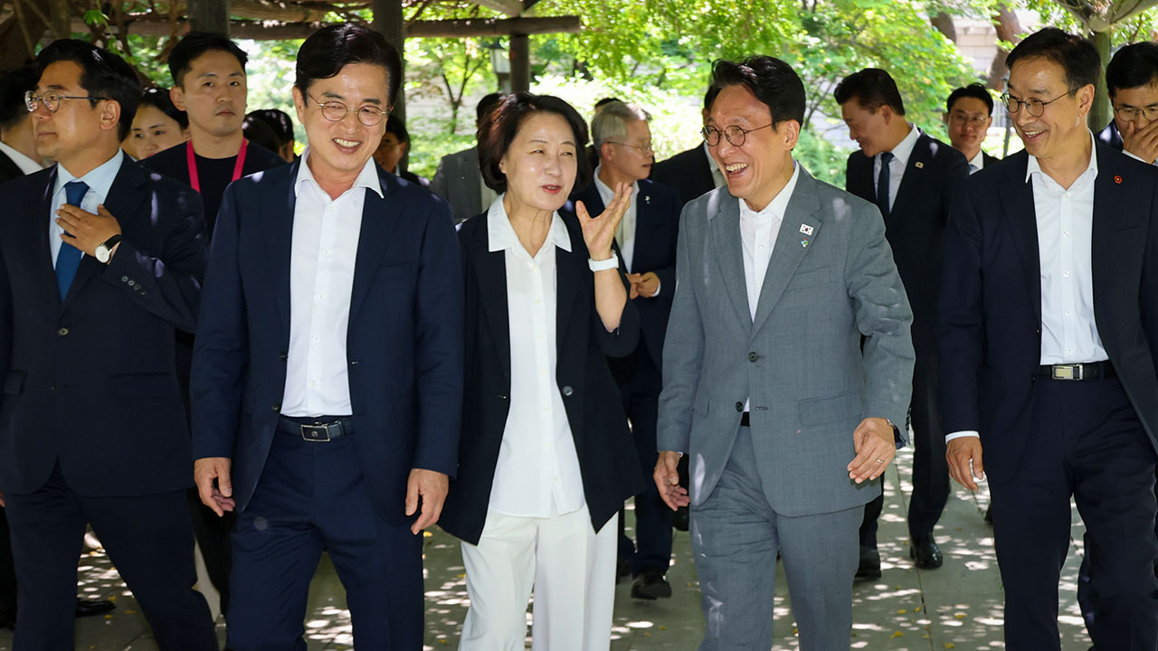 김 총리, 추미애 등 광역단체장 당선인들 만나 "하반기 국토공간 대전환 본격화"