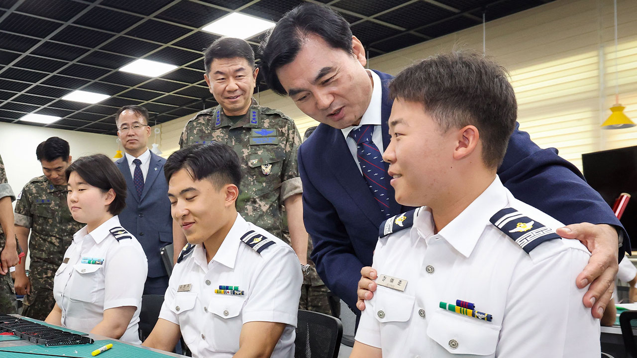 안규백, 육사·해사 이어 공사 방문‥'국군사관학교' 창설 구체화