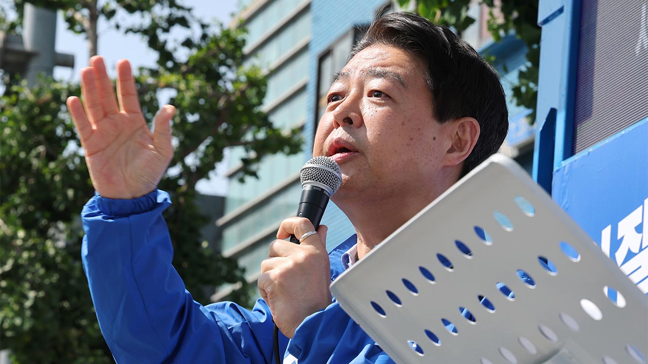 8월 전당대회 앞두고, 민주당 내에서 '정청래 불출마' 요구 이어져