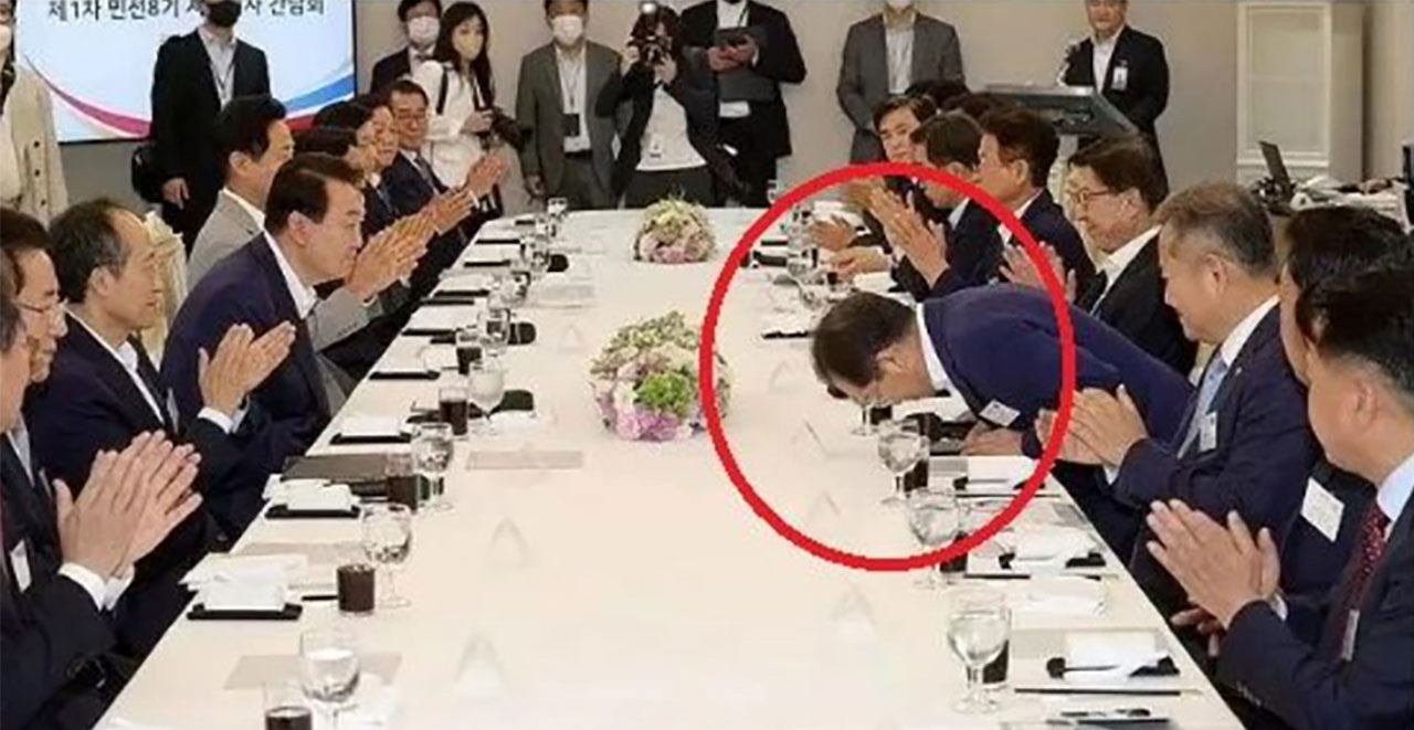 홍준표의 오락가락 말 바꾸기는 왜 비판받지 않는 걸까