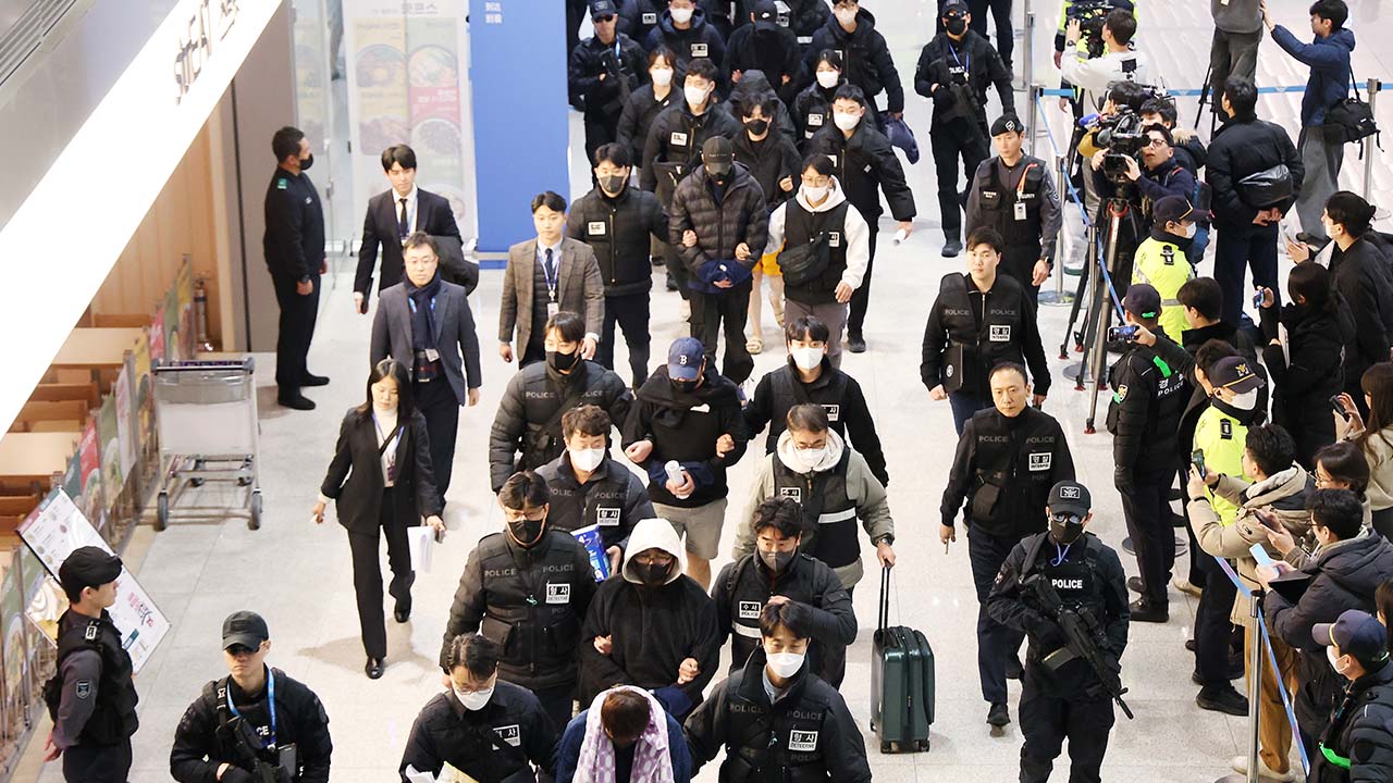 '캄보디아 송환' 조직원 73명 중 72명 구속영장 청구‥1명은 구속