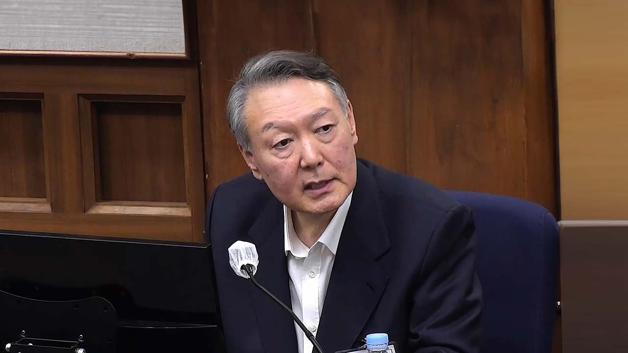 윤석열 변호인단 "尹, 내일 내란 우두머리 선고기일 출석"