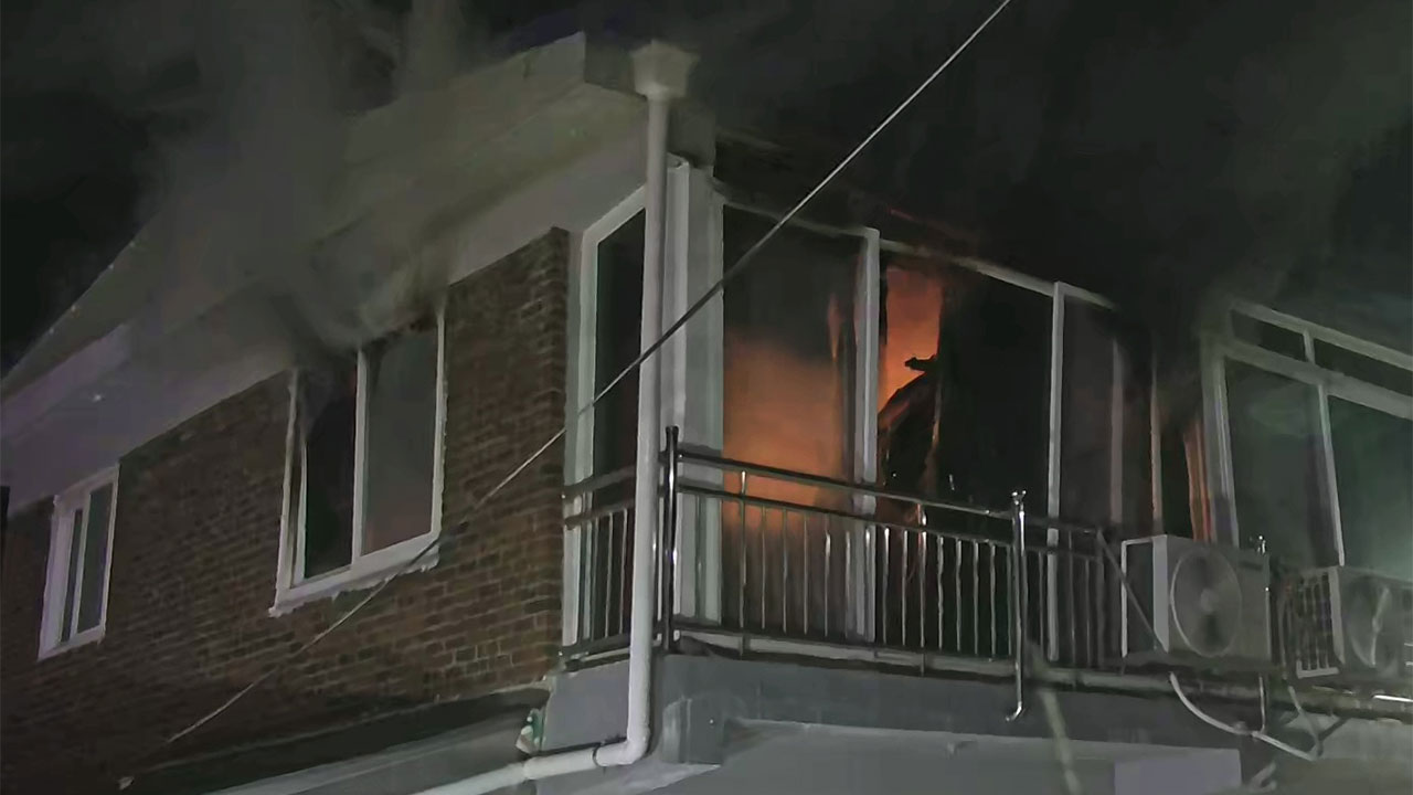 인천 남동구 간석동 아파트 2층서 불‥30대 남녀 2도 화상