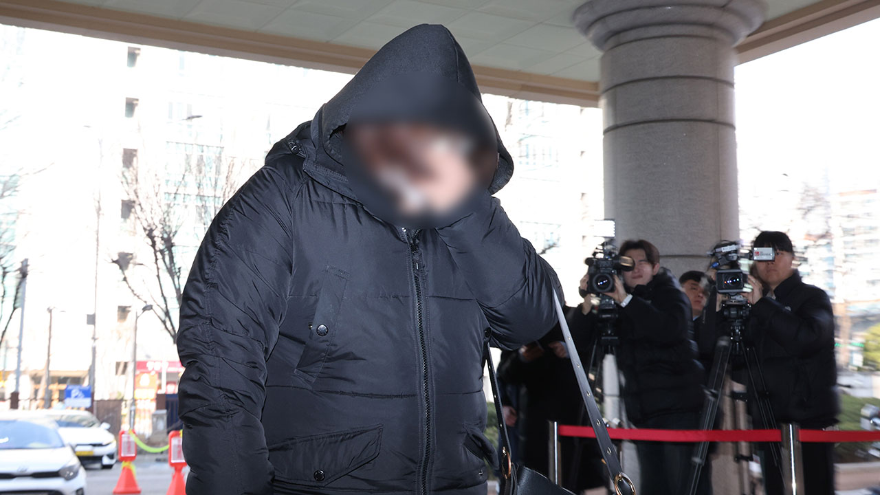 '반포대교 추락' 포르쉐 운전자에 약물 건넨 간호조무사 구속 기소