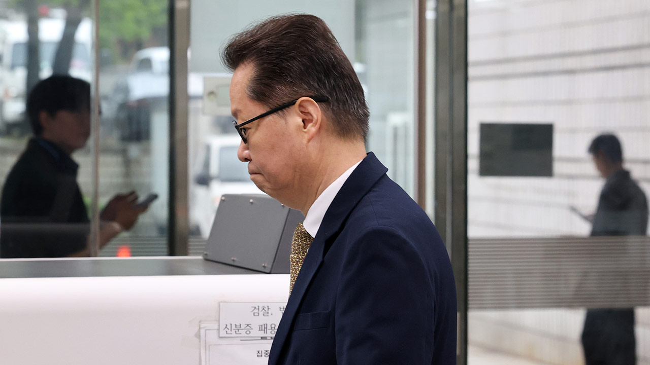 '내란선전 혐의' 이은우 전 KTV 원장, 구속심사 출석‥종합특검 "엄벌 필요"
