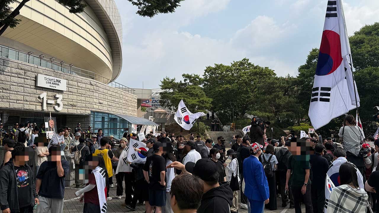 '잠실 개표소 시위' 체육단체 진입 실패 "업무 터전 뺏겼다"