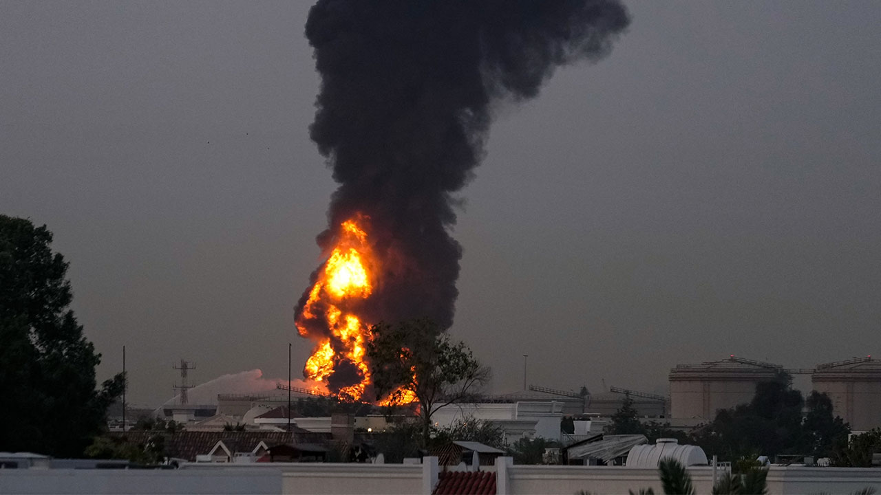 '이란 집중공격' 두바이공항 "운항 정상수준 40∼45% 회복"
