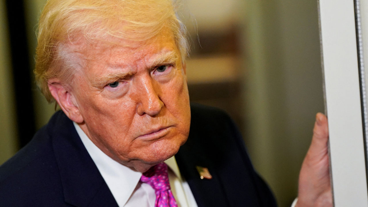 트럼프 "이란 이미 초토화‥호르무즈해협, 이용국가가 열면 돼"