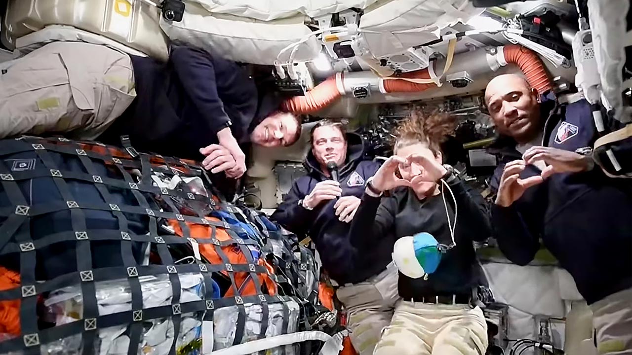 "내려다보니 멋진 하나의 인류"아르테미스 2호 우주서 소감