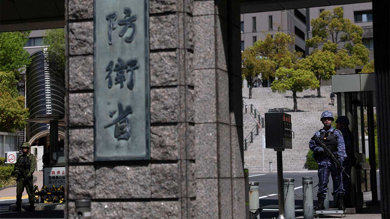 자민당 행사 참석에도 '정치활동은 아니다'‥논란 키운 해명