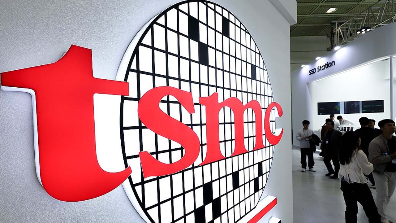 TSMC 회장, '성과급 감소' 소문 직접 진화‥"1분기 30% 상향"